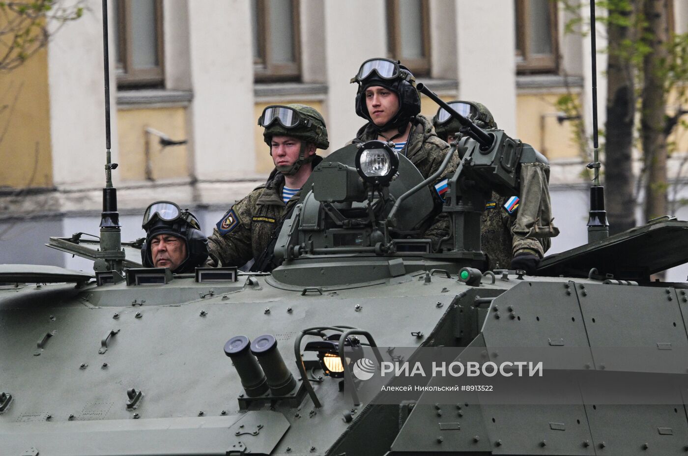 http://forumupload.ru/uploads/000a/e3/16/1472/408405.jpg