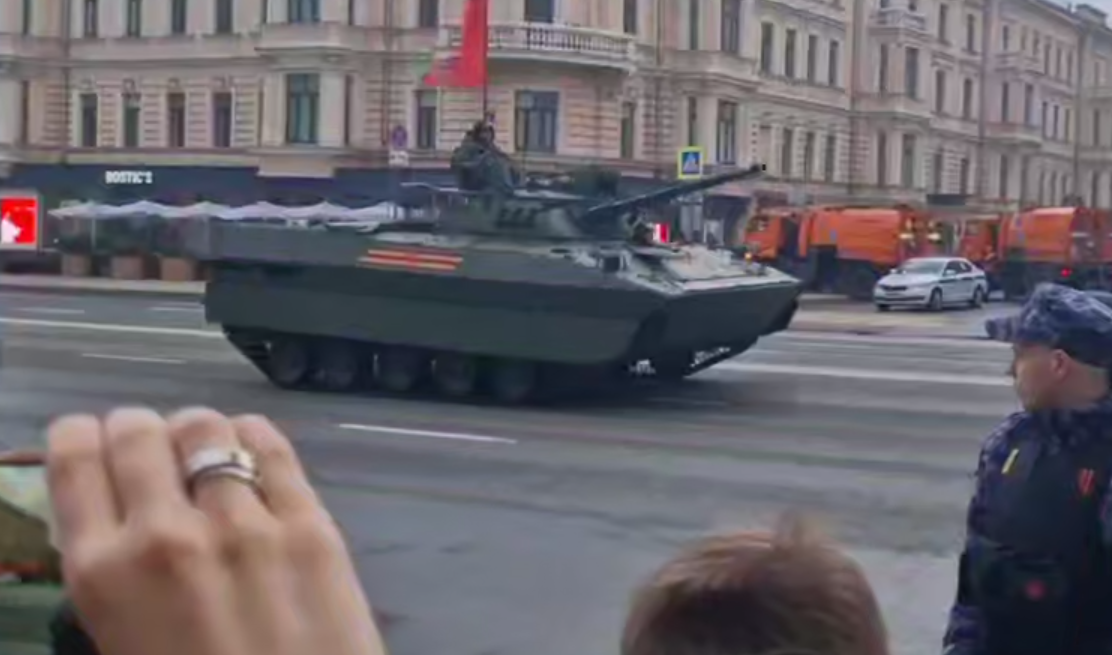 http://forumupload.ru/uploads/000a/e3/16/1472/65239.png