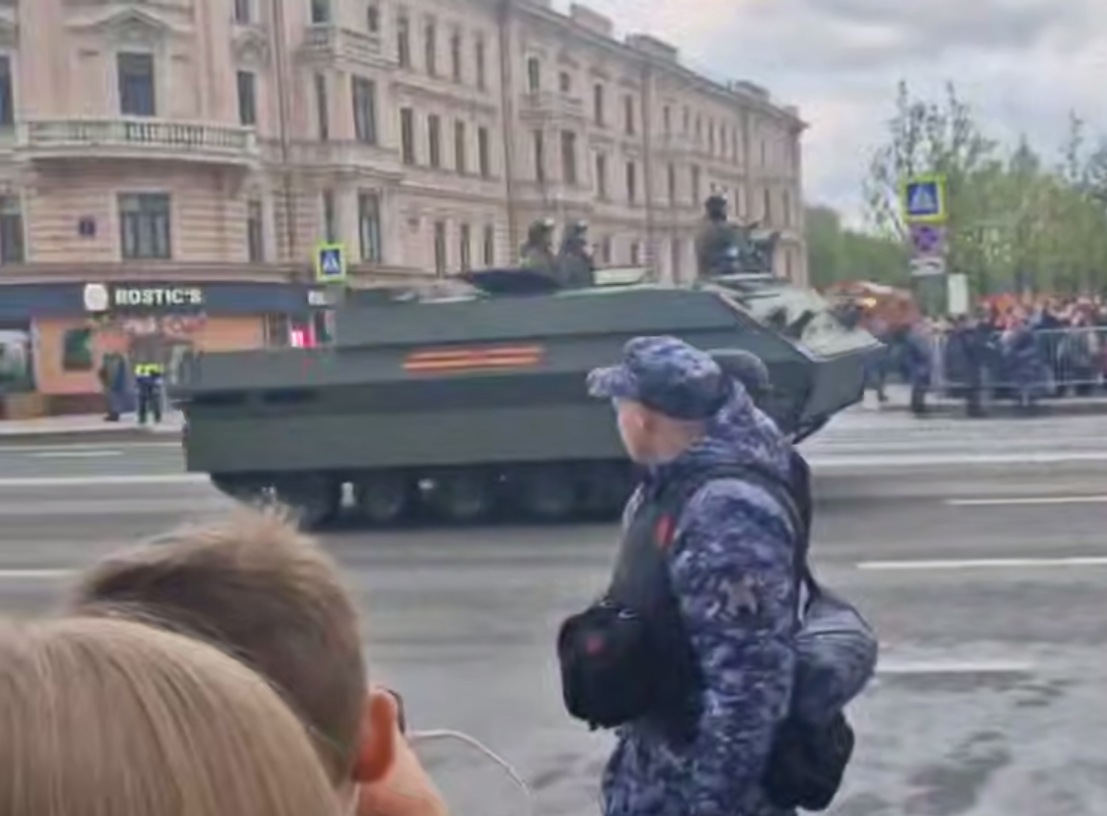 http://forumupload.ru/uploads/000a/e3/16/1472/823522.png