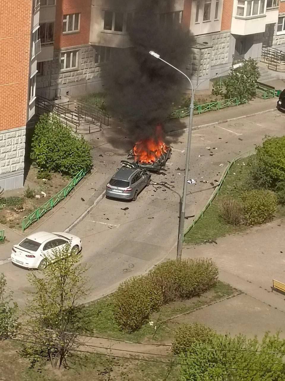 http://forumupload.ru/uploads/000a/e3/16/2022/914846.jpg