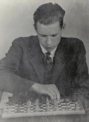 Kazimierz Plater vs Mikhail Botvinnik (1947)