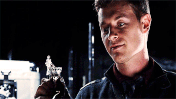 http://forumupload.ru/uploads/001b/c2/08/2/t794087.gif