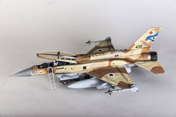 Academy 32. F-16 Sufa. F-16i Sufa Cockpit. F-16i Sufa профиль. F 16 Sufa 1:48.