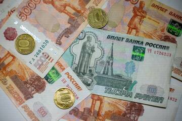 Правительство Петербурга выделило 1 млрд рублей на поддержку м.бизнеса