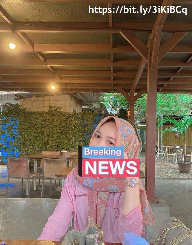 Foto breaking news Dhita gadis berjilbab