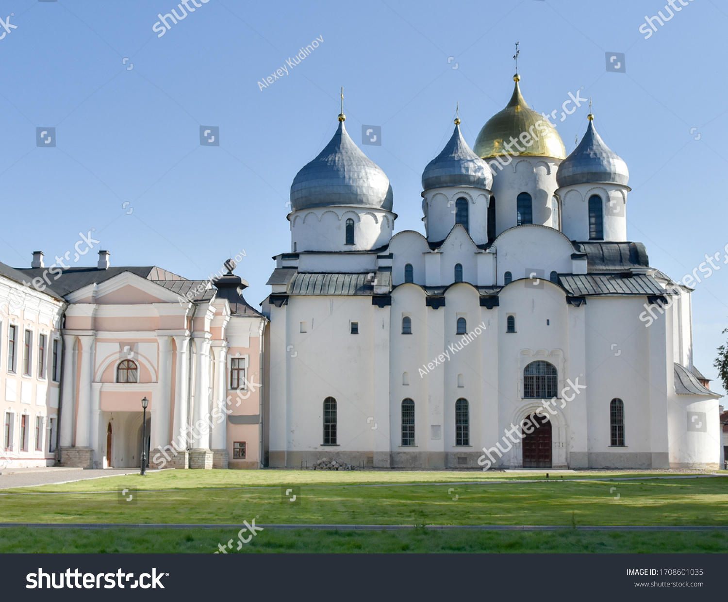 Софийский собор Волхов Кремль в Великом Новгороде