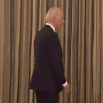 https://forumupload.ru/uploads/001c/58/e1/5/t770169.gif