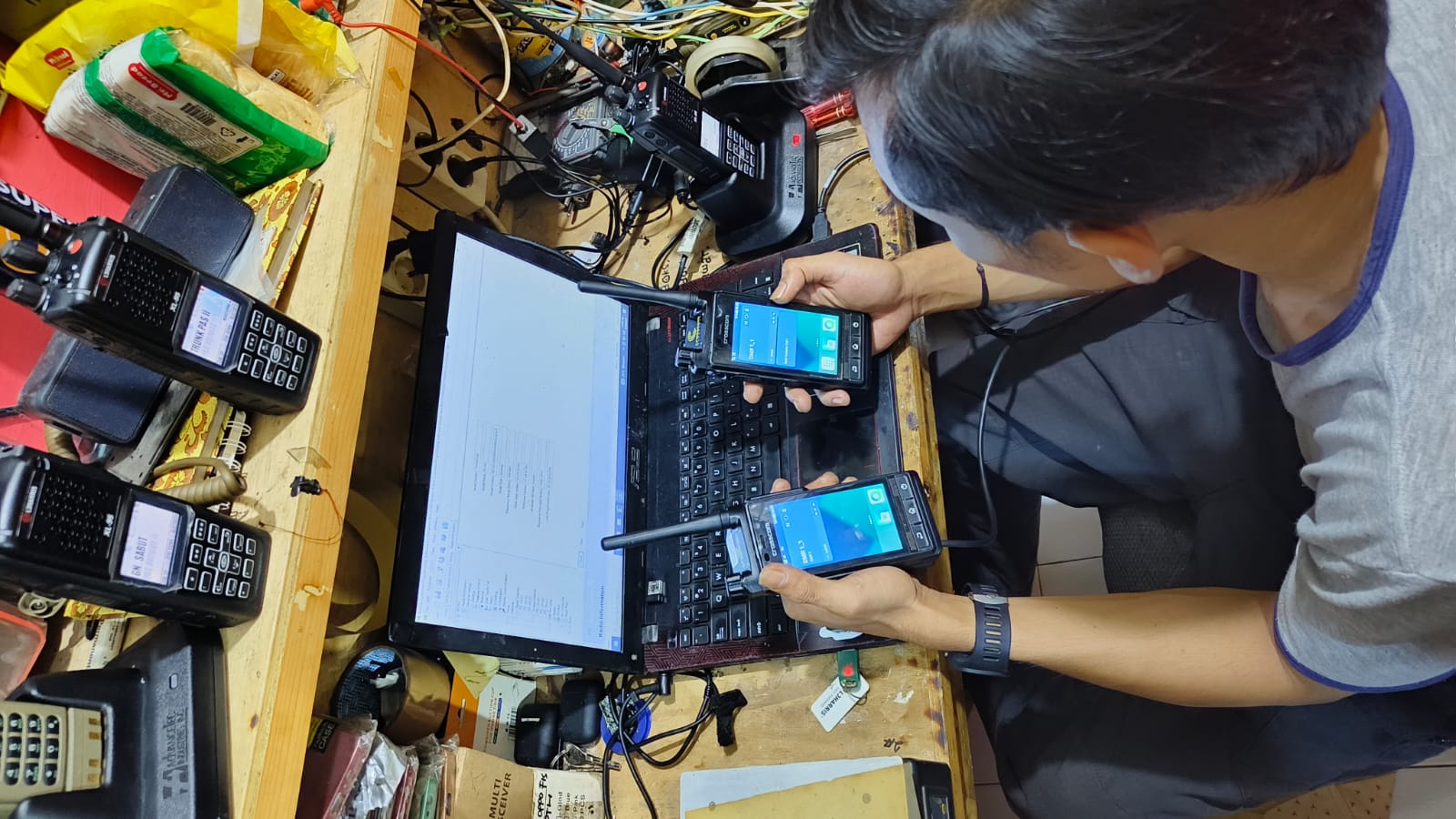 Foto Layanan Maintenance Alat Komunikasi Radio VHF/UHF , POC, DMR &amp; Trunking P25 All Interface
